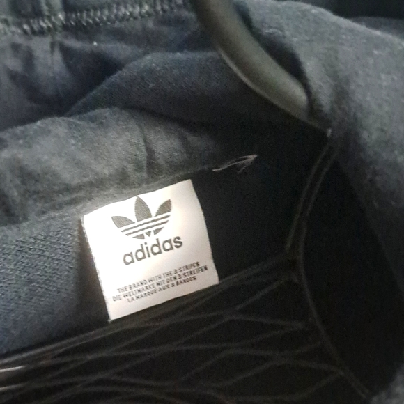 Adidas Size Large Crop Pullover Large Logo - Picture 3 of 9